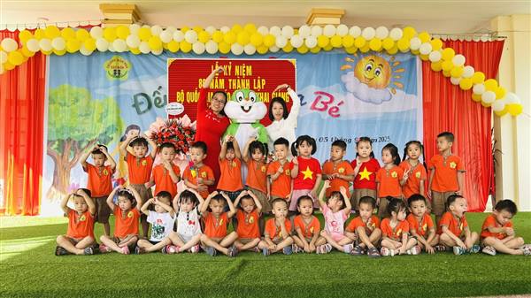 Đại Sơn tổ chức hội nghị đối thoại với phụ huynh về chủ trương chuyển điểm trường mầm non.