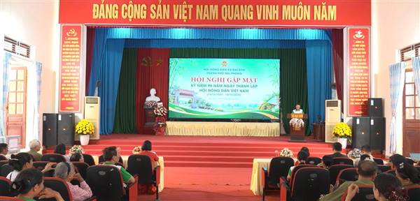 Hội Nông dân xã Đại Sơn kỷ niệm 96 năm Ngày thành lập Hội Nông dân Việt Nam, ra mắt mô hình “Chi hội Nông dân không ma túy”