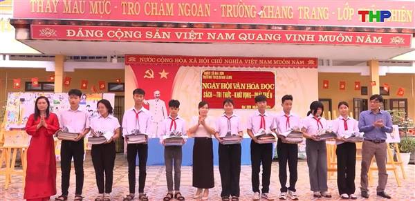 Lan tỏa văn hóa đọc trong cộng đồng Trường THCS Bình Lãng