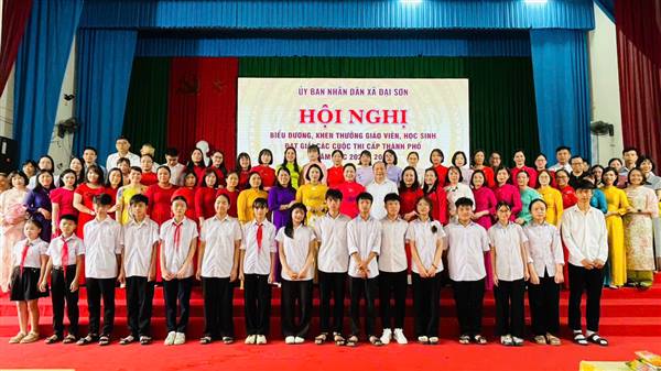 Xã Đại Sơn biểu dương, khen thưởng giáo viên và học sinh tiêu biểu năm học 2025 – 2026