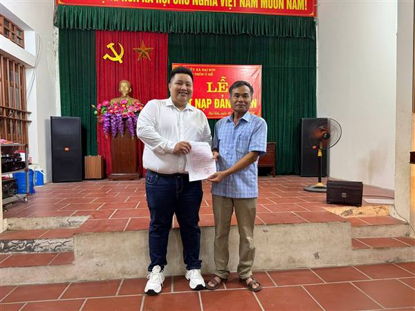 Chi bộ thôn Ô Mễ tạo đột phá trong phát triển Đảng viên mới
Quyết tâm hoàn thành vượt mức chỉ tiêu Đảng ủy xã Đại Sơn giao năm 2026