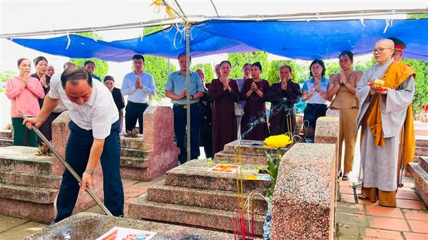 Đại Sơn tổ chức lễ tâm linh, động thổ phục vụ lấy mẫu hài cốt liệt sĩ giám định ADN
