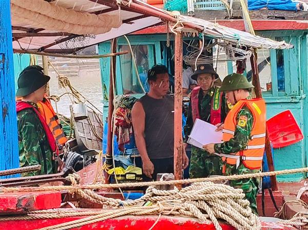 ĐỒN BIÊN PHÒNG ĐỒ SƠN CHỦ ĐỘNG TRIỂN KHAI CÁC BIỆN PHÁP ỨNG PHÓ VỚI BÃO SỐ 3