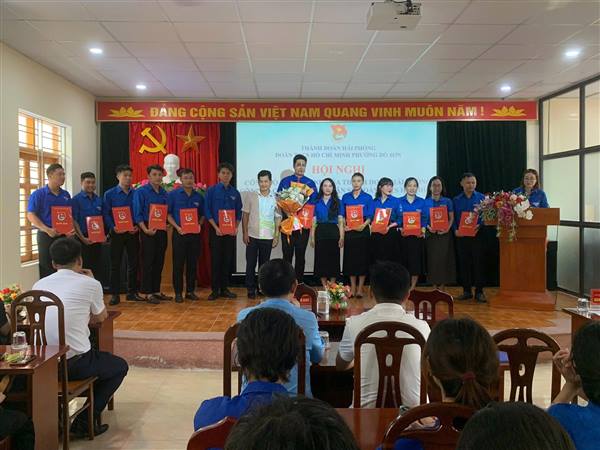 PHƯỜNG ĐỒ SƠN: RA MẮT BAN CHẤP HÀNH ĐOÀN TNCS HỒ CHÍ MINH KHÓA I – KHẲNG ĐỊNH VAI TRÒ XUNG KÍCH CỦA TUỔI TRẺ