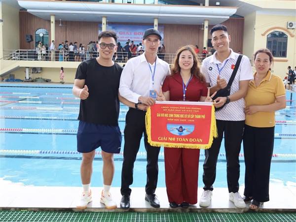 PHƯỜNG ĐỒ SƠN ĐẠT GIẢI NHÌ TOÀN ĐOÀN TẠI GIẢI BƠI HỌC SINH THÀNH PHỐ NĂM HỌC 2025 - 2026