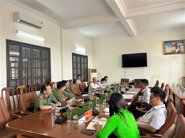 Uỷ ban nhân dân phường Đông Hải tiếp và làm việc với Đoàn kiểm tra của thành phố về kiểm tra an toàn thông tin, an ninh mạng