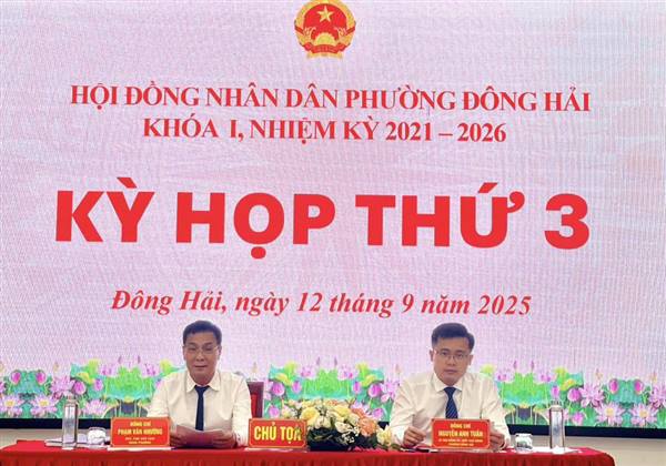 Kỳ họp chuyên đề HĐND phường Đông Hải Thông qua nghị quyết giao biên chế và kiện toàn nhân sự UBND phường
