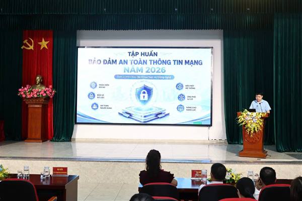 Phường Đông Hải tập huấn an toàn, an ninh thông tin và triển khai các ứng dụng số.