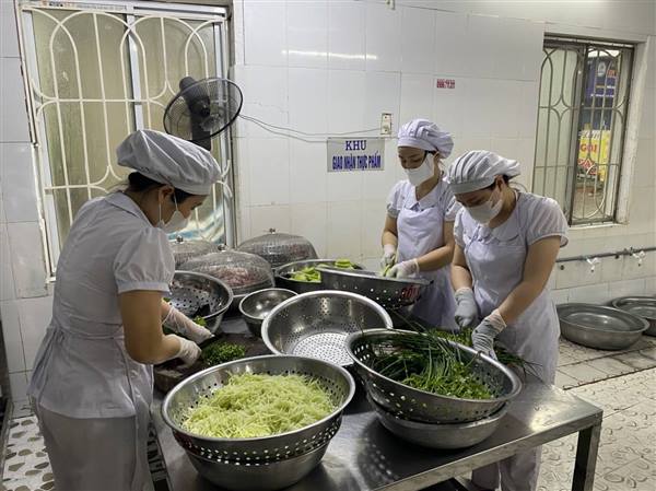 Phường Đông Hải tổ chức kiểm tra công tác bảo đảm trường học an toàn, phòng chống tai nạn thương tích và an toàn thực phẩm tại các cơ sở mầm non trên địa bàn năm học 2025–2026