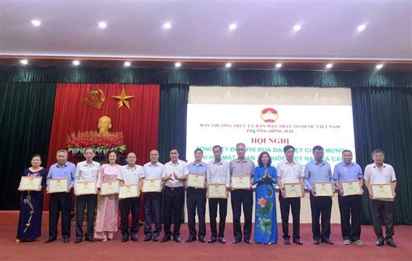 MTTQ phường Đông Hải tổ chức hội nghị chuyên đề năm 2026, biểu dương 05 tập thể, 15 cá nhân xuất sắc