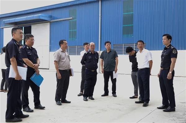 Phường Đông Hải kiểm tra thực địa, rà soát công tác bàn giao Kho tạm giữ hàng hóa vi phạm của thành phố
