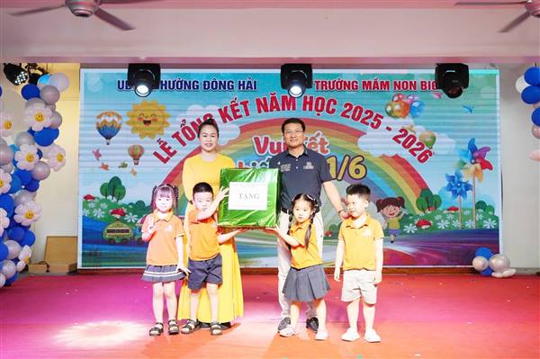 Sáng ngày 23/5, Lãnh đạo UBND phường Đông Hải đã đến thăm, tặng quà tại Trường Mầm non BigSun nhân dịp chào mừng Ngày Quốc tế Thiếu nhi 1/6