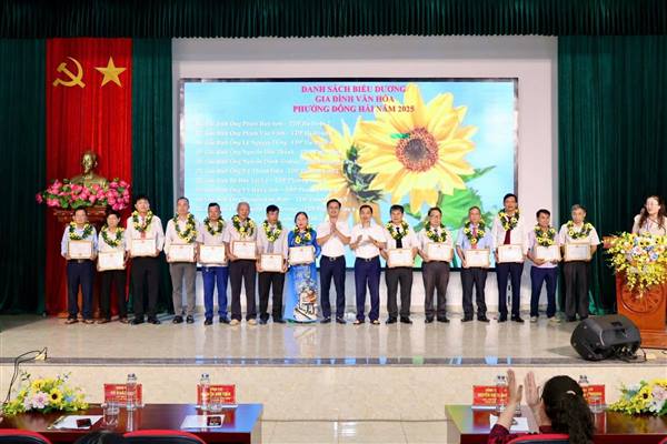 Đông Hải tuyên dương 30 gia đình văn hóa tiêu biểu năm 2025