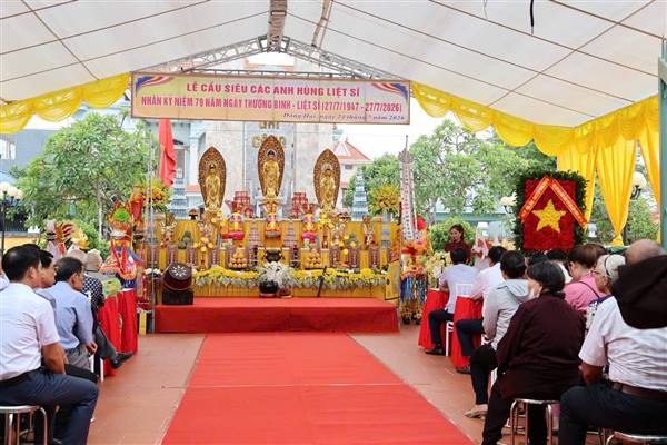 Phường Đông Hải trang trọng tổ chức Lễ cầu siêu tưởng niệm các anh hùng liệt sĩ