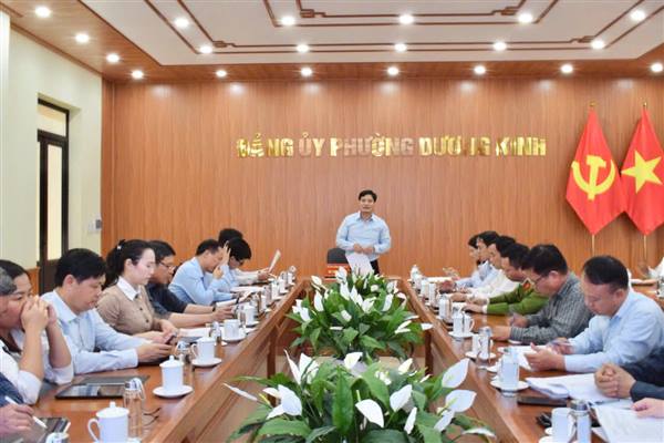 Ban Thường vụ Đảng ủy phường Dương Kinh tổ chức Hội nghị đánh giá nhiệm vụ tháng 11 và triển khai nhiệm vụ tháng 12/2025