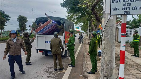 Phường Dương Kinh tăng cường bảo đảm trật tự công cộng, trật tự đô thị và an toàn giao thông