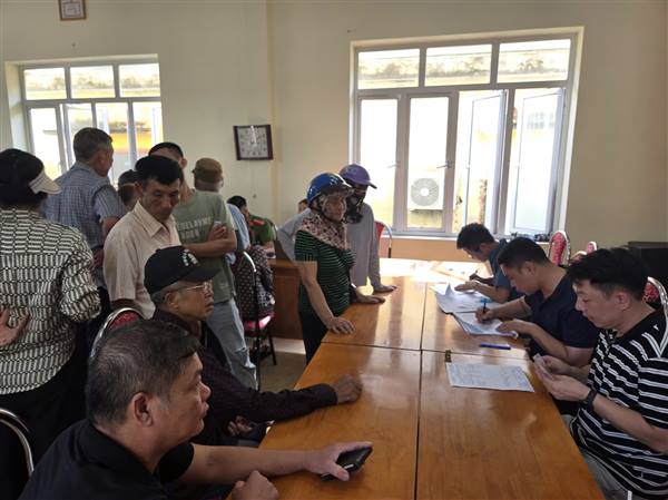 Sáng ngày 31/8, phường Dương Kinh tổ chức Hội nghị triển khai thực hiện phát quà cho Nhân dân, nhân dịp kỷ niệm 80 năm Cách mạng tháng tám và Quốc Khánh 2/9. 