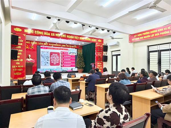 Phường Dương Kinh tham dự Hội nghị trực tuyến toàn quốc quán triệt Nghị quyết số 79-NQ/TW và 80-NQ/TW của Bộ Chính trị