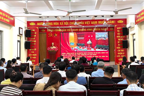 Phường Dương Kinh tham dự Hội nghị trực tuyến quán triệt Nghị quyết Trung ương khóa XIV