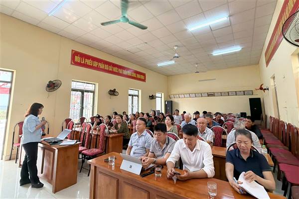 Phường Dương Kinh tổ chức tập huấn chuyên sâu về nuôi tôm sú an toàn sinh học cho các hộ nuôi trên địa bàn 