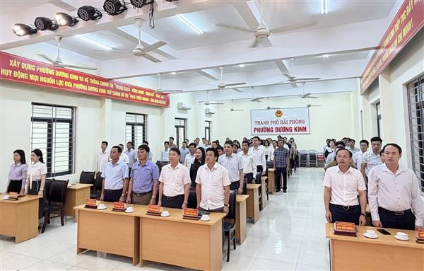 Sinh hoạt dưới cờ tháng 5: Phường Dương Kinh tập trung cao cho các nhiệm vụ trọng tâm