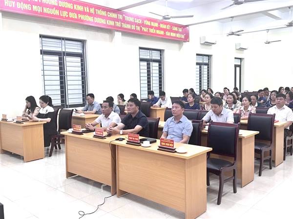 Phường Dương Kinh tham dự Hội nghị trực tuyến toàn quốc quán triệt, triển khai thực hiện Nghị quyết số 10-NQ/TW của Bộ Chính trị