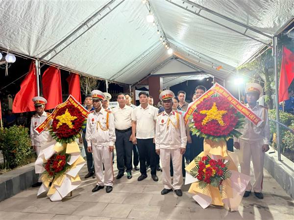 Phường Dương Kinh tổ chức Lễ thắp nến tri ân các Anh hùng liệt sĩ năm 2026