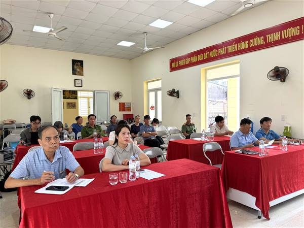 Phường Dương Kinh tổ chức họp phổ biến quy hoạch, thông tin dự án và triển khai công tác kiểm đếm tại khu vực ngõ 178 đường Hải Phong