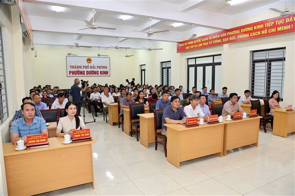 Đảng ủy phường Dương Kinh tổ chức Hội nghị quán triệt Nghị quyết số 11-NQ/TU, ngày 15/7/2026 của Ban Chấp hành Đảng bộ thành phố và Kế hoạch số 84-KH/ĐU của Ban Chấp hành Đảng bộ phường