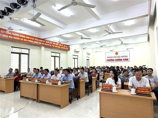 PHƯỜNG DƯƠNG KINH THAM DỰ HỘI NGHỊ TOÀN QUỐC QUÁN TRIỆT, TRIỂN KHAI THỰC HIỆN CÁC NGHỊ QUYẾT, CHỈ THỊ CỦA BỘ CHÍNH TRỊ