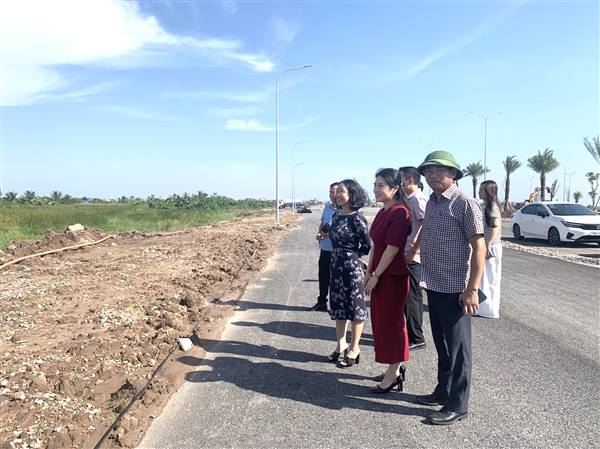 Phường Dương Kinh phối hợp với Quỹ Đầu tư phát triển thành phố rà soát các khu đất đấu giá quyền sử dụng đất năm 2026