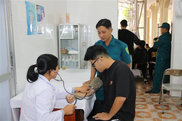 Xã Gia Lộc thực hiện khám sức khoẻ sơ tuyển nghĩa vụ quân sự năm 2026.