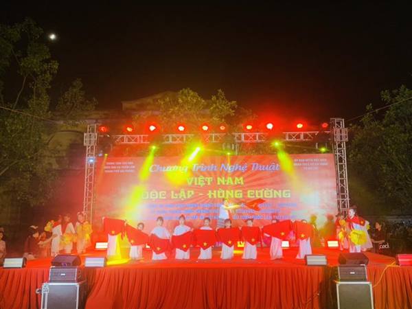 CHƯƠNG TRÌNH NGHỆ THUẬT " VIỆT NAM - ĐỘC LẬP, HÙNG CƯỜNG