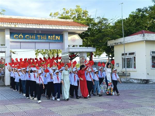 TƯNG BỪNG KHÔNG KHÍ KHAI GIẢNG NĂM HỌC MỚI 2025-2026 TẠI CÁC TRƯỜNG HỌC CỦA XÃ GIA LỘC
