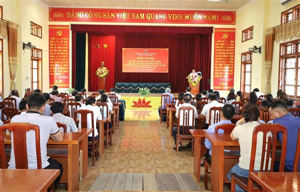 XÃ GIA PHÚC, THÀNH PHỐ HẢI PHÒNG TỔ CHỨC HỘI NGHỊ LẤY Ý KIẾN ĐÓNG GÓP VÀO DỰ THẢO BÁO CÁO CHÍNH TRỊ ĐẠI HỘI ĐẢNG BỘ XÃ LẦN THỨ I.