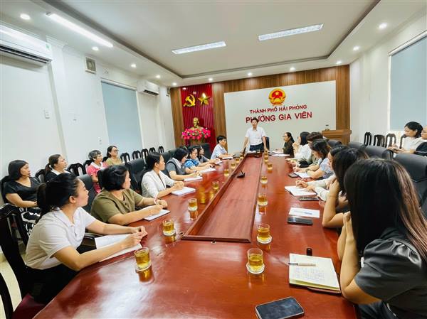 Phường Gia Viên tổ chức Hội nghị giao ban khối mầm non ngoài công lập.