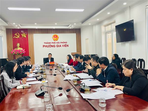 ỦY BAN BẦU CỬ PHƯỜNG GIA VIÊN TỔ CHỨC HỌP THỐNG NHẤT VỀ THÀNH LẬP CÁC TỔ CÔNG TÁC GIÚP VIỆC ỦY BAN BẦU CỬ, CÁC VĂN BẢN TRIỂN KHAI CÔNG TÁC BẦU CỬ ĐẠI BIỂU HĐND PHƯỜNG NHIỆM KỲ 2026-2031