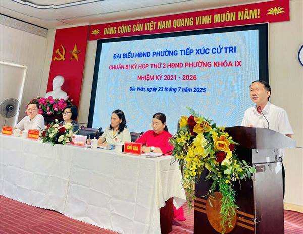 Hội nghị tiếp xúc cử tri chuẩn bị kỳ họp thứ 2 Hội đồng nhân dân phường của Tổ đại biểu số 4 Hội đồng nhân dân phường
