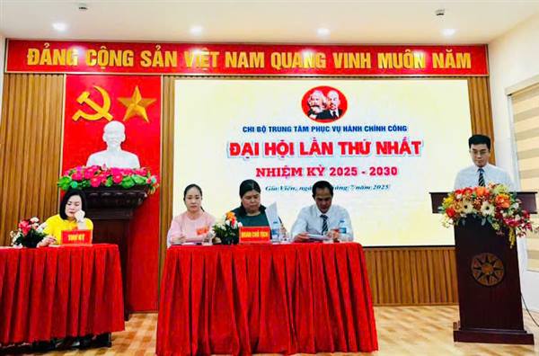 Chi bộ Trung tâm Phục vụ hành chính công phường Gia Viên tổ chức thành công Đại hội lần thứ I, nhiệm kỳ 2025-2030.