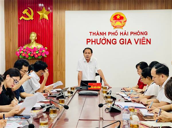 Ủy ban nhân dân phường Gia Viên tổ chức cuộc họp nghe báo cáo công tác chuẩn bị năm học mới 2025-2026 của các trường mầm non, tiểu học, trung học cơ sở công lập thuộc phường. 