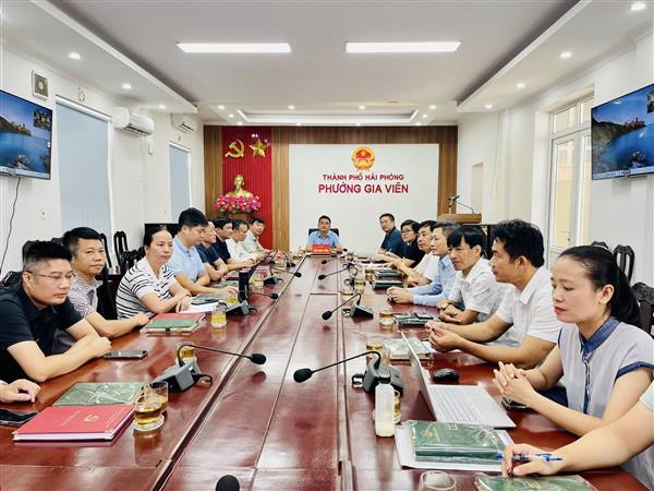 Phường Gia Viên tham dự lớp bồi dưỡng cập nhật kiến thức, kỹ năng đối với cán bộ lãnh đạo, quản lý cấp xã.