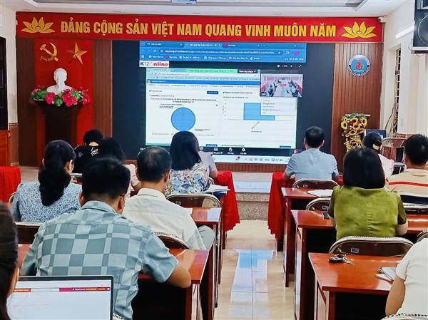 Sáng ngày 11/9/2025, phường Gia viên tham dự Hội nghị triển khai và tập huấn vận hành, sử dụng Cổng thông tin điện tử ngành giáo dục và đào tạo Hải Phòng