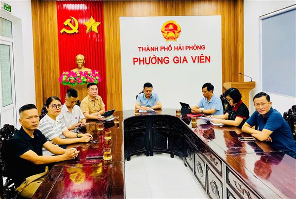 Hội đồng nhân dân phường Gia Viên tham dự Hội nghị chuyên đề "Bình dân học vụ số - Quốc hội số: Khung kiến thức, kỹ năng số cho Quốc hội hiện đại"