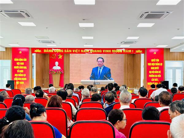 Đảng ủy phường Gia Viên tổ chức tiếp sóng Hội nghị trực tuyến toàn quốc quán triệt và triển khai thực hiện các Nghị quyết của Bộ Chính trị khóa XIII