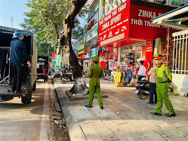 Thông báo về việc tăng cường bảo đảm trật tự an toàn giao thông, trật tự đường hè, vệ sinh môi trường đô thị trên địa bàn phường Gia Viên