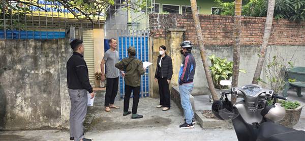 Tháo dỡ công trình, vật kiến trúc, di chuyển tài sản lấn, chiếm mương thoát nước Giang Khê