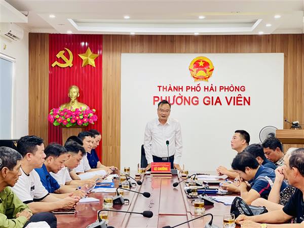 Họp phổ biến Kế hoạch thu hồi đất, điều tra, khảo sát, đo đạc, kiểm đếm để thực hiện Dự án cải tạo hè, đường Nguyễn Bỉnh Khiêm (đoạn từ đường Văn Cao đến Trạm bơm Kiều Sơn)