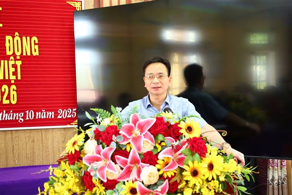 Trường THCS Tân Việt tổ chức Hội nghị viên chức, người lao động năm học 2025-2026