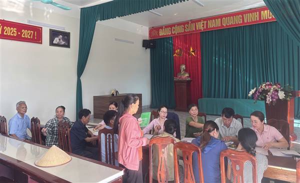 Phòng giao dịch Ngân hàng Chính sách xã hội Thanh Hà tổ chức đối chiếu, phân loại nợ tại xã Hà Bắc