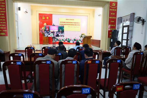 Trên 60 đồng chí cấp ủy xã Hà Bắc tham dự lớp bồi dưỡng cập nhật kiến thức, kỹ năng công tác xây dựng Đảng đối với cấp uỷ cấp xã